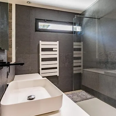 Exceptional Architect 300 M2 * Saint-Aunes