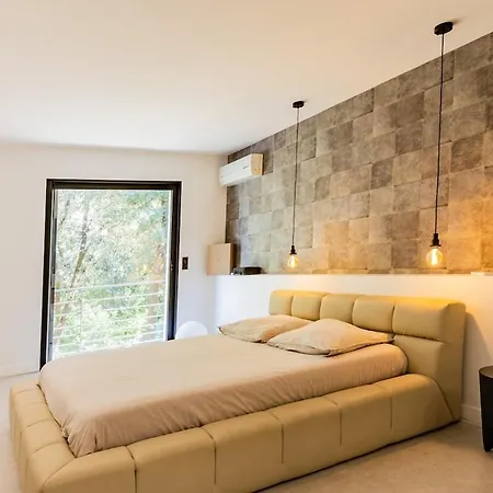 Villa Exceptional Architect 300 M2 *