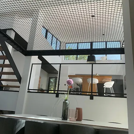 Exceptional Architect 300 M2 Saint-Aunes